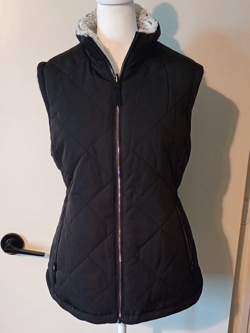 Quilted Black Sherpa-Lined Vest Size Large NWOT